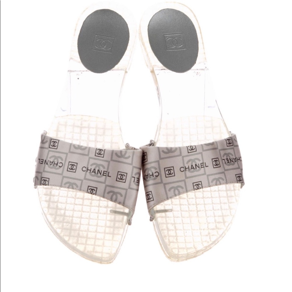 CC CHANEL SLIDES